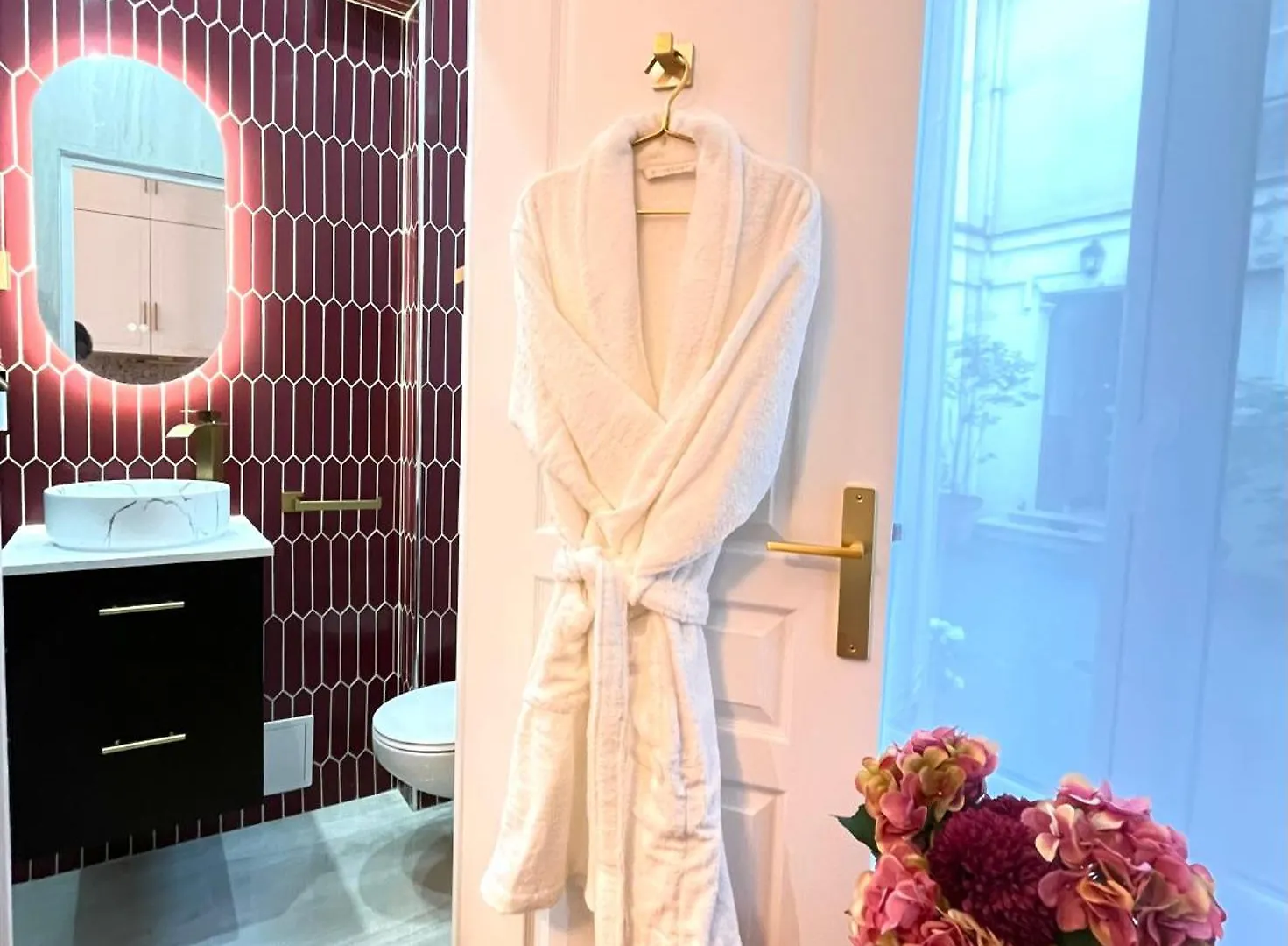 Apartment Design Chic Paris
